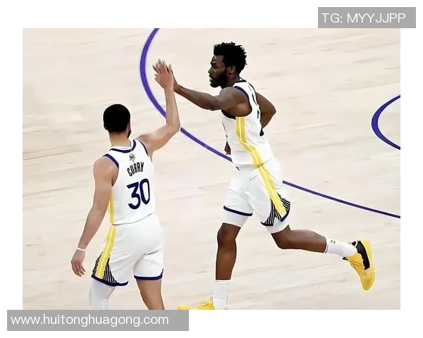 勇士与国王激战回放精彩瞬间分析及赛后点评